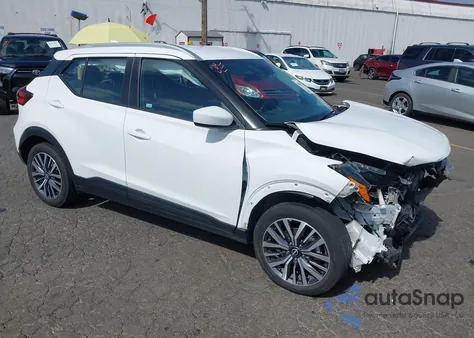 2022 Nissan Kicks Sv z USA, uszkodzony, nr VIN 3N1CP5CV9NL488150